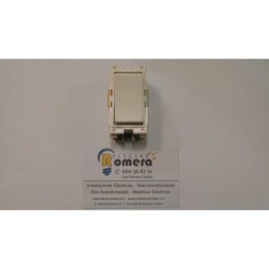 CONMUTADOR DE CRUZE 16A 250V BLANCO